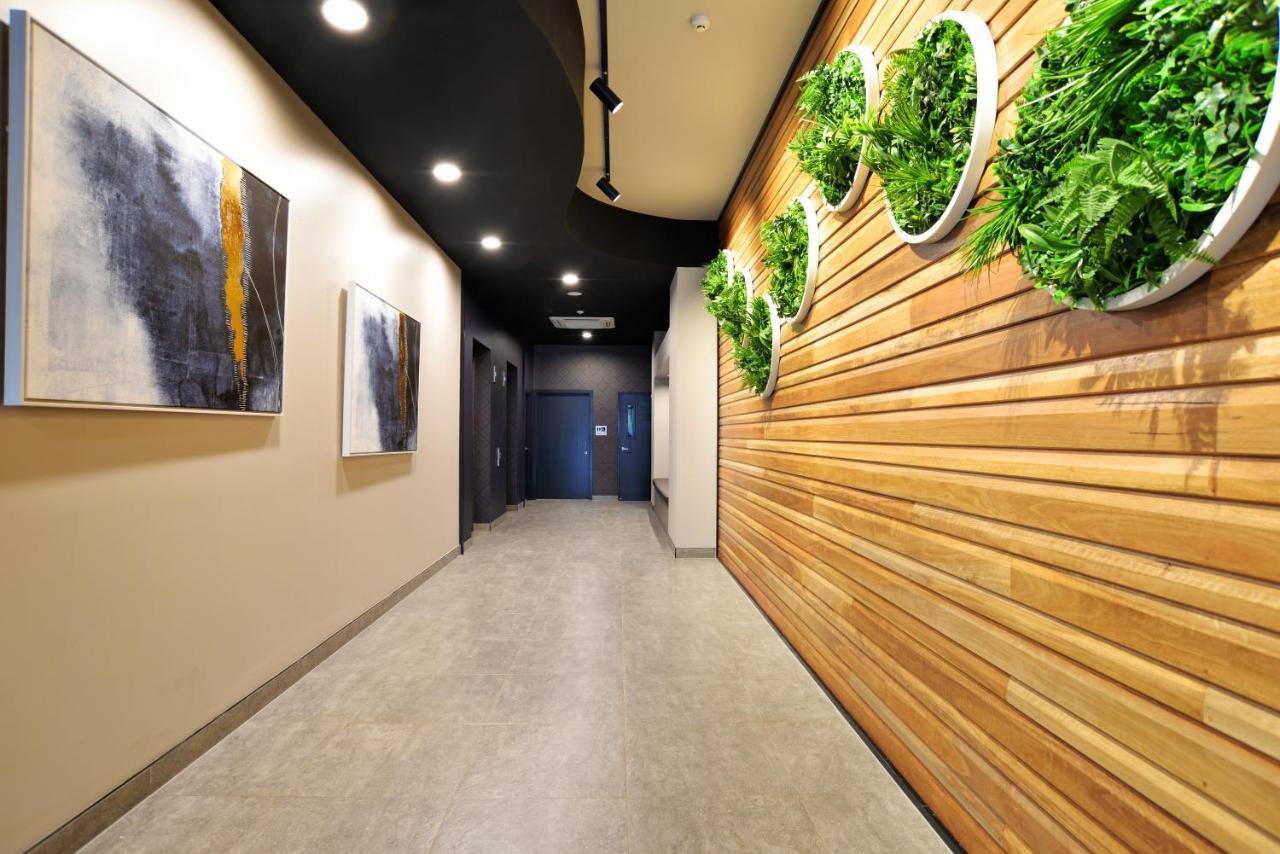 Arise Harmony Aparthotel Brisbane Bagian luar foto